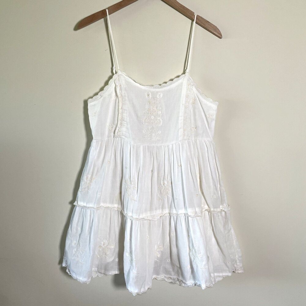 Urban Outfitters Women's Off White Babydoll Dress Medium Floral Embroidered Boho